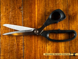 Scissors, 9 1/2" Dressmaking by Kai