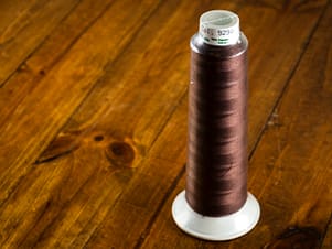 Aerolock Serger Thread 2000yd in Brown by Madeira