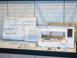 Janome Memory Craft 400E Embroidery Machine -- Pre Owned