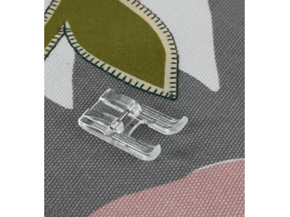 7 mm Horizontal Open Toe (clear plastic). See catalog for machines for Brother Sewing Machines