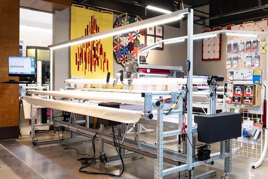 Innova M28 with Janome QM15 in background