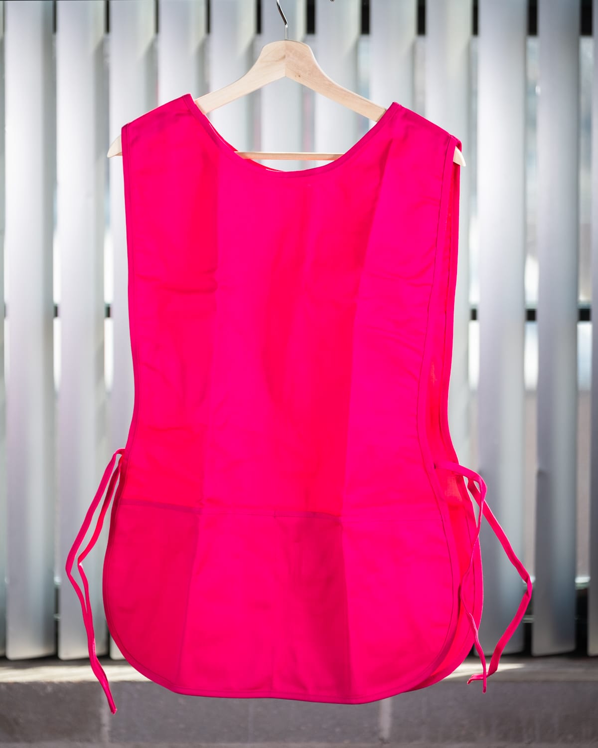 Apron, Adult Short Length, Cobbler in Magenta